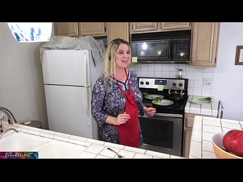 ❤️ Stepmom u munghje in cucina prima di a so data ❤❌ Super sex à co.passiveincome1.ru